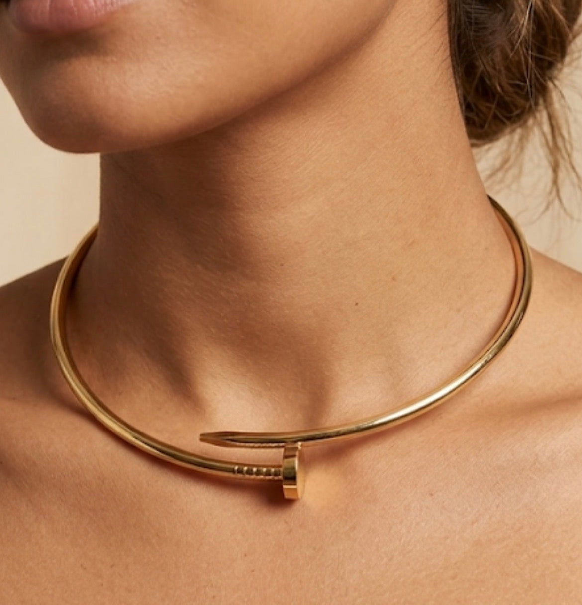 Nail collar