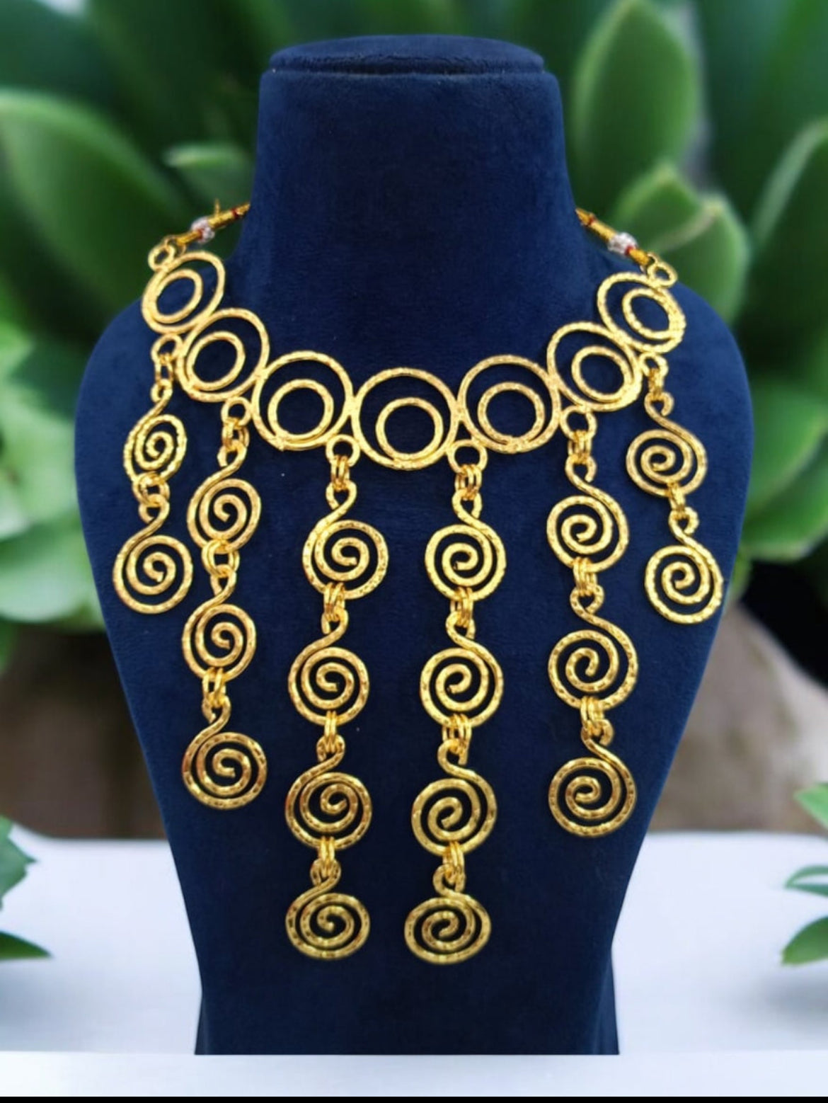 Jhalar necklace
