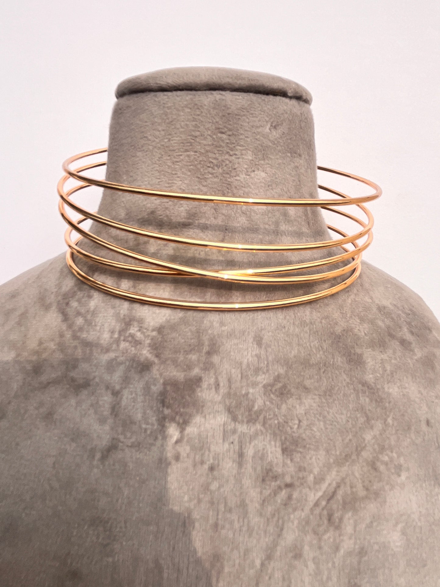 Ringa ring choker