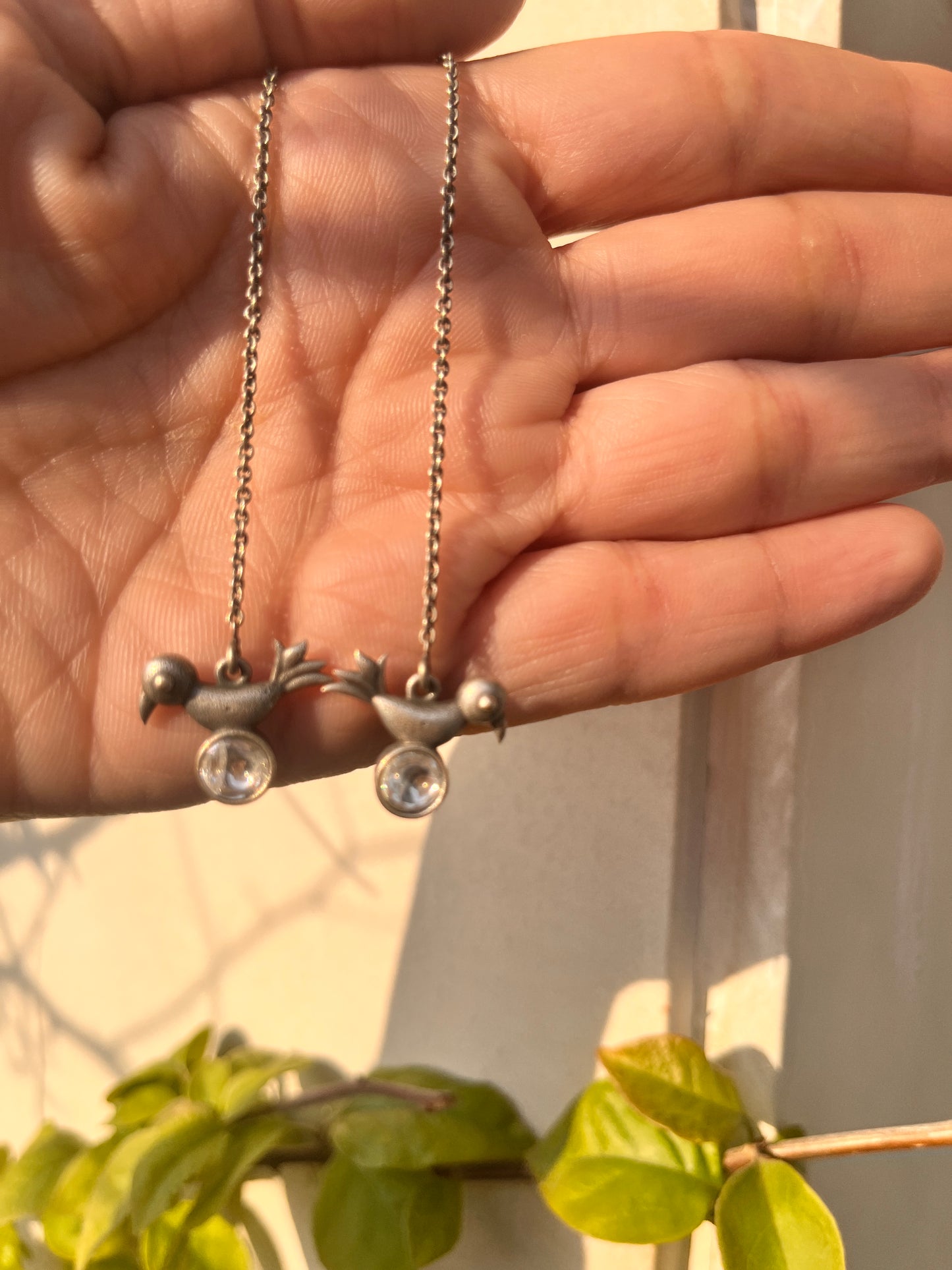 Suidhaga little bird earrings