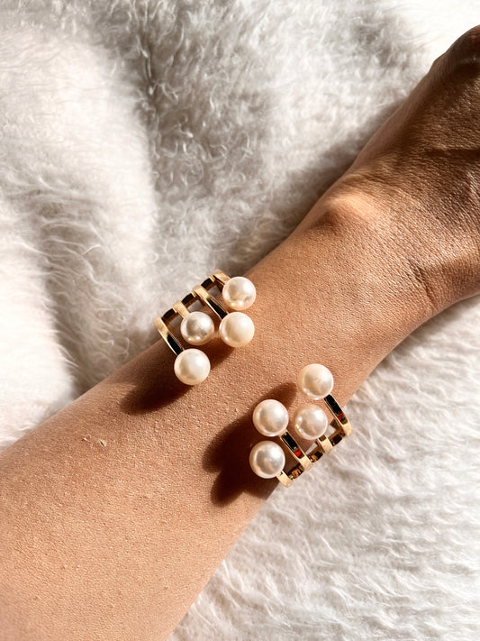 Pearl delight cuff (small)