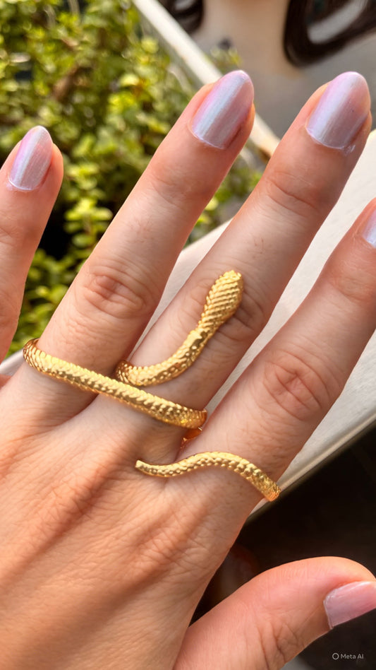 Serpentis ring