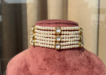 Multilayered pearl choker set