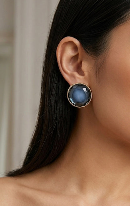 Opaque studs