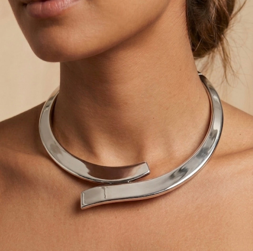 Silver infinity collar